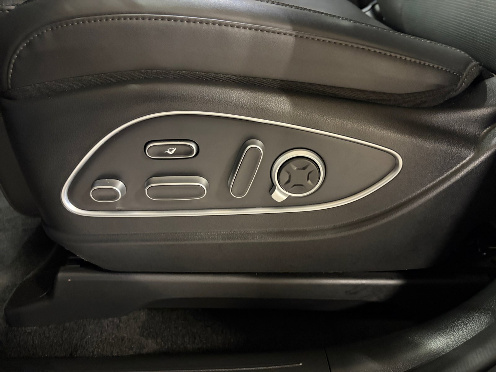 Used 2026 Hyundai Palisade Calligraphy AWD/4WD image 15