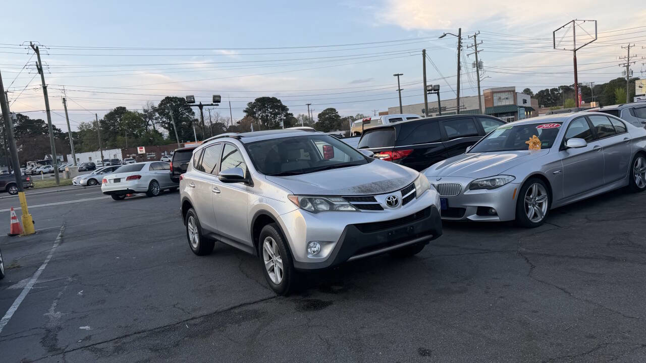 Used 2013 Toyota RAV4 XLE image 2
