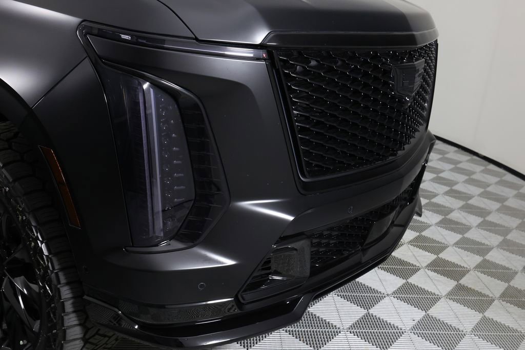 Used 2026 Cadillac Escalade V w/ LPO, ONYX Package image 48