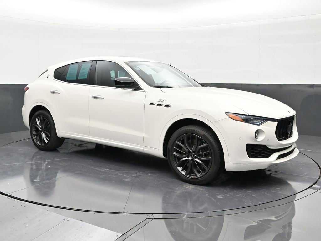 Used 2024 Maserati Levante GT Ultima AWD/4WD image 7