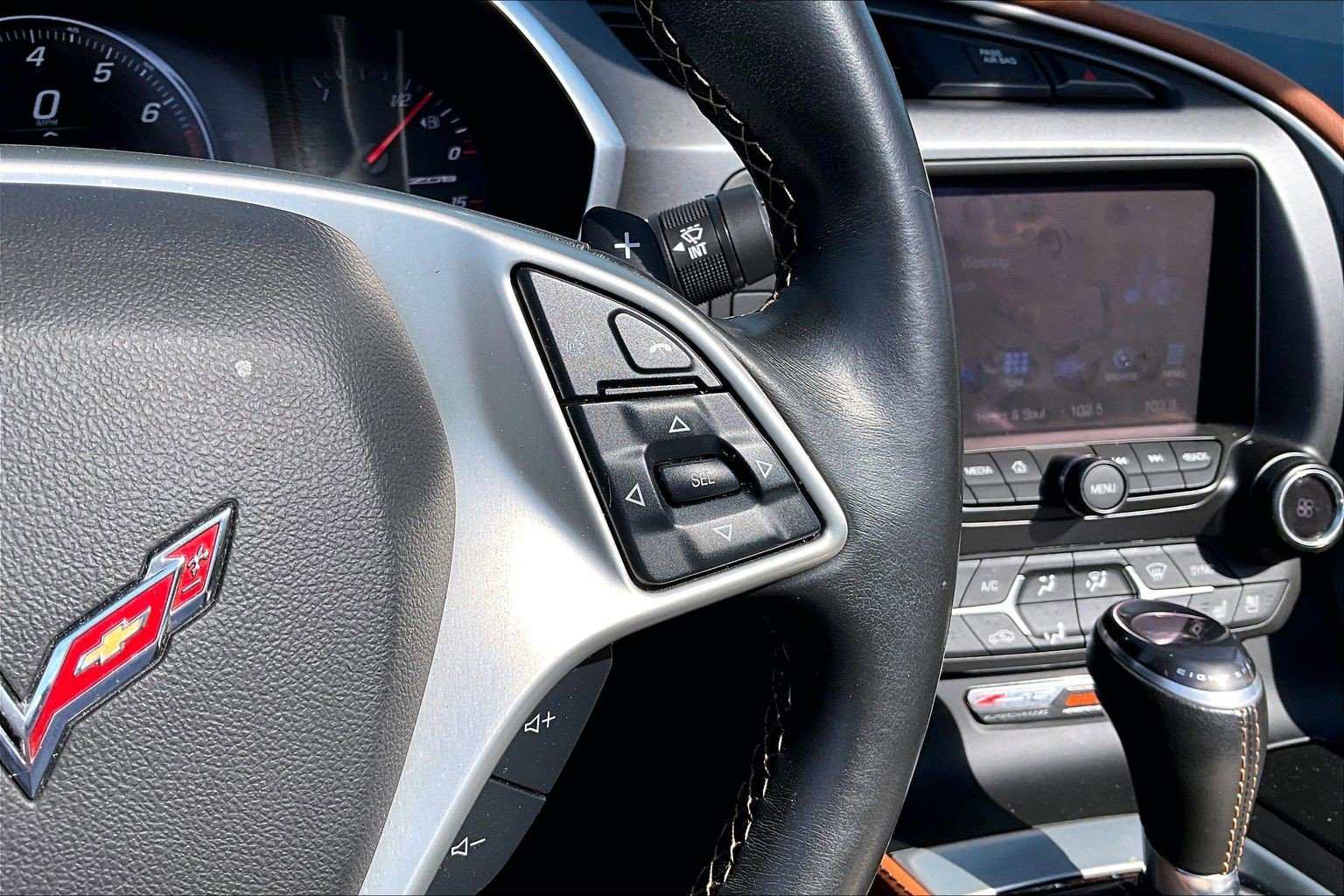 Used 2018 Chevrolet Corvette Z06 RWD image 19