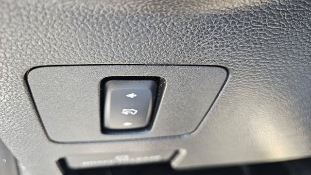 Used 2017 Ford F350 Lariat w/ Chrome Package AWD/4WD image 30