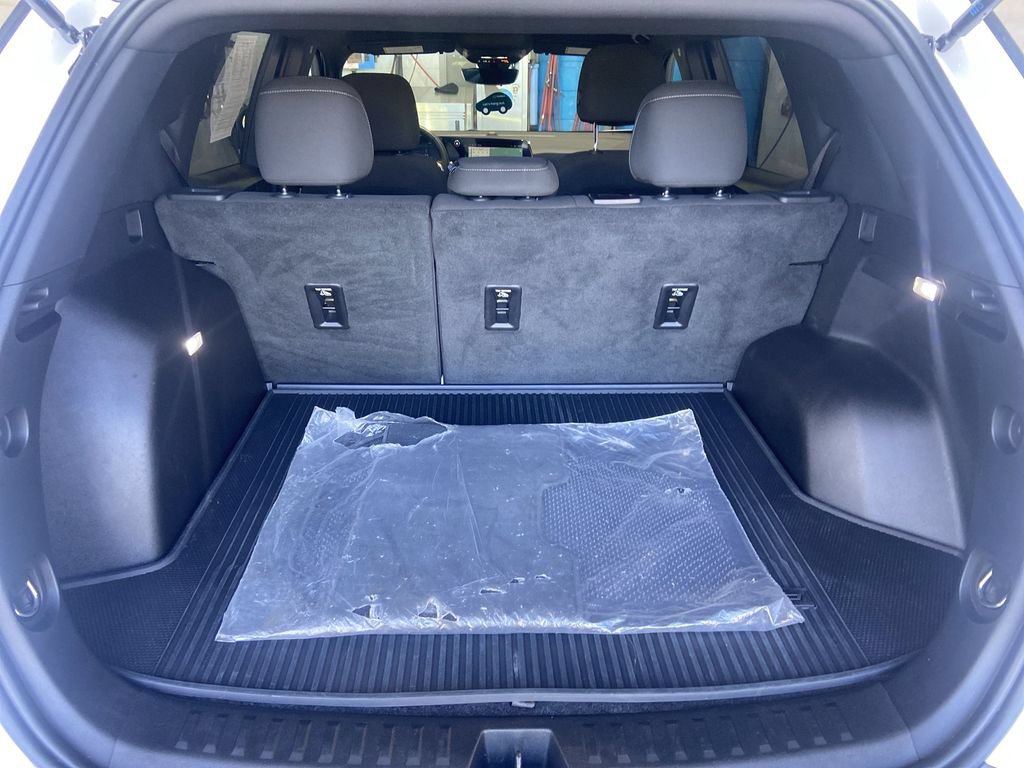 Certified 2025 Chevrolet Equinox LT w/ Safety and Technology Package AWD/4WD image 25
