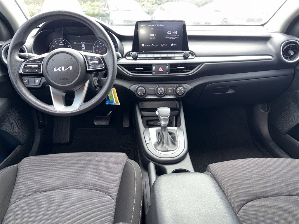 Used 2023 Kia Forte LXS w/ LXS Technology Package image 2