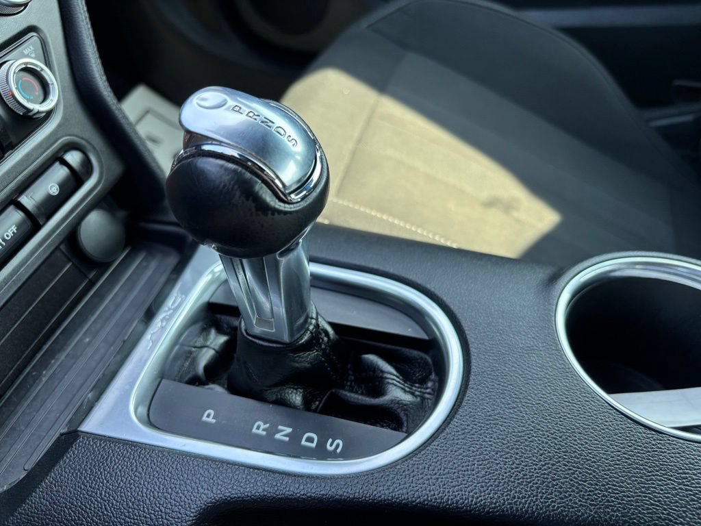 Used 2019 Ford Mustang Coupe RWD image 28