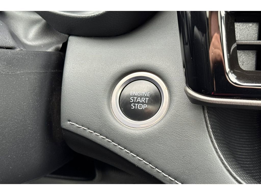 Used 2024 Toyota Highlander XLE image 25