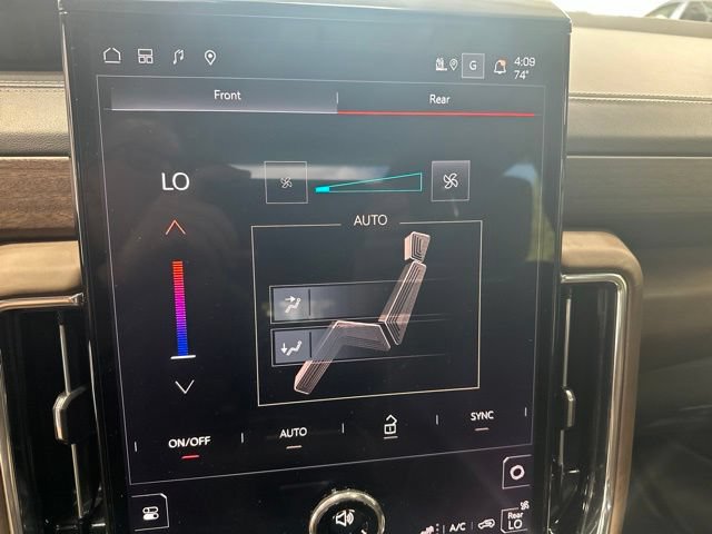 Used 2025 GMC Yukon XL Denali Ultimate AWD/4WD image 39