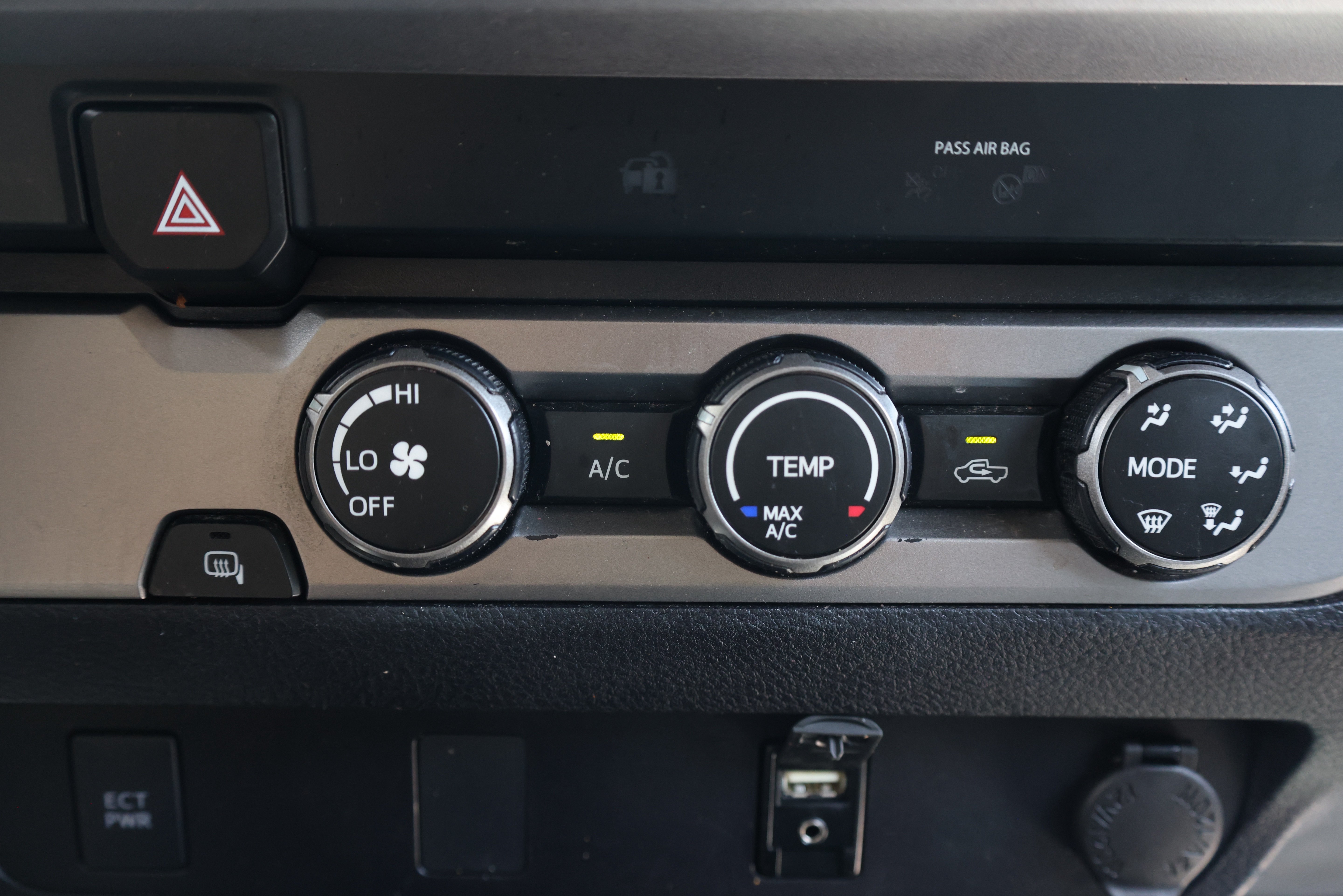 Used 2019 Toyota Tacoma SR5 RWD image 20