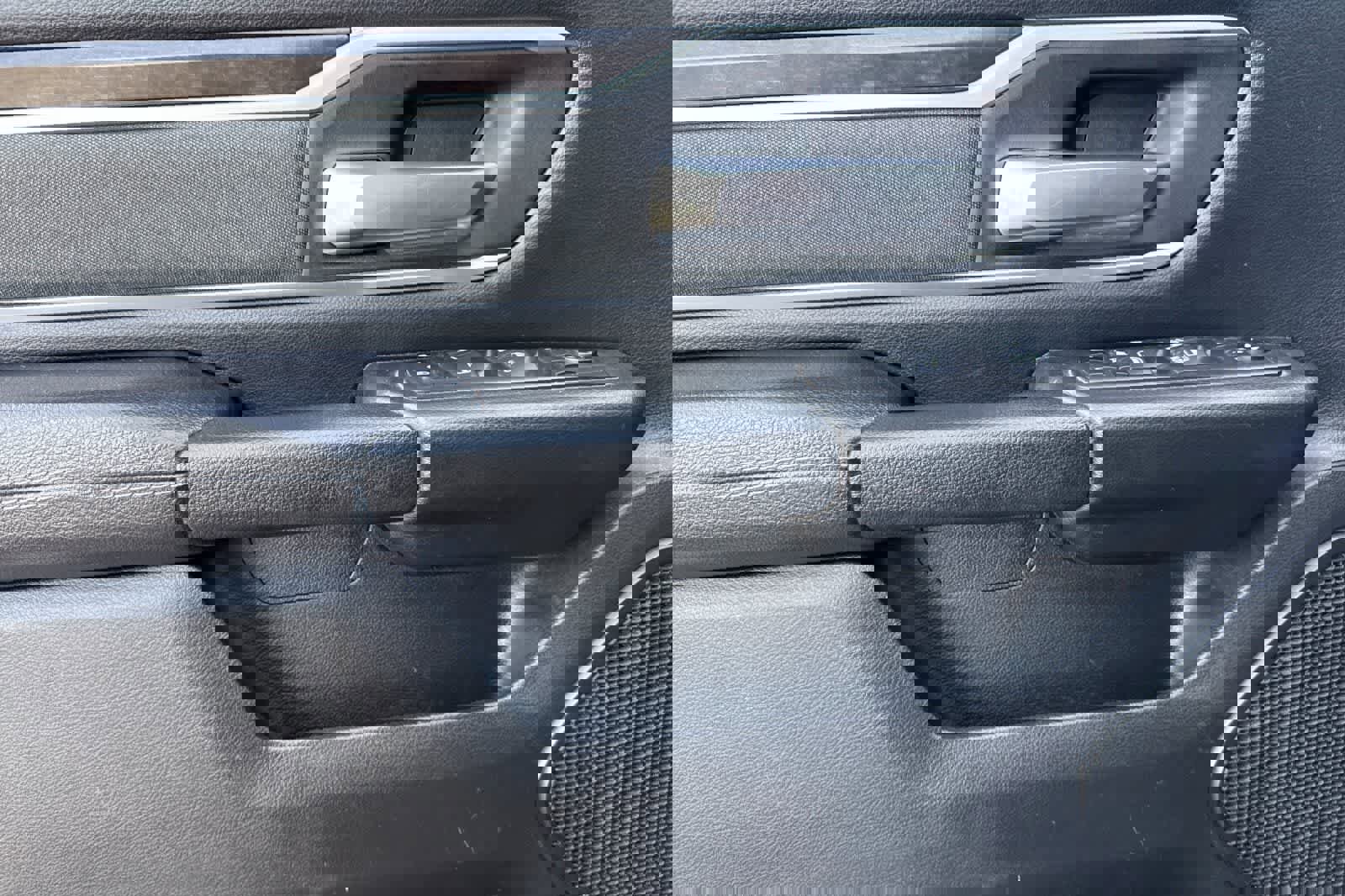 Used 2021 RAM 1500 Big Horn image 12