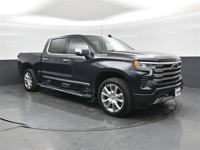 Used 2022 Chevrolet Silverado 1500 High Country w/ High Country Premium Package image 1
