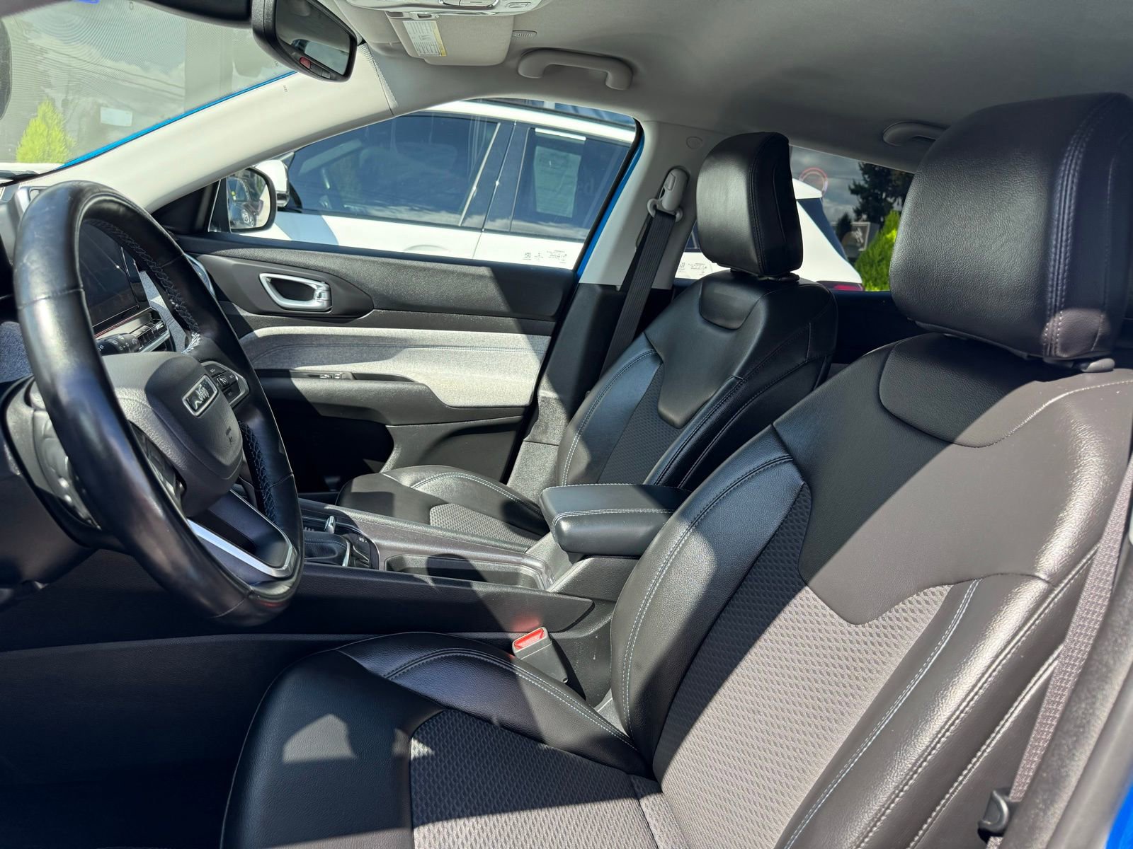 Used 2022 Jeep Compass Latitude w/ Convenience Group image 13