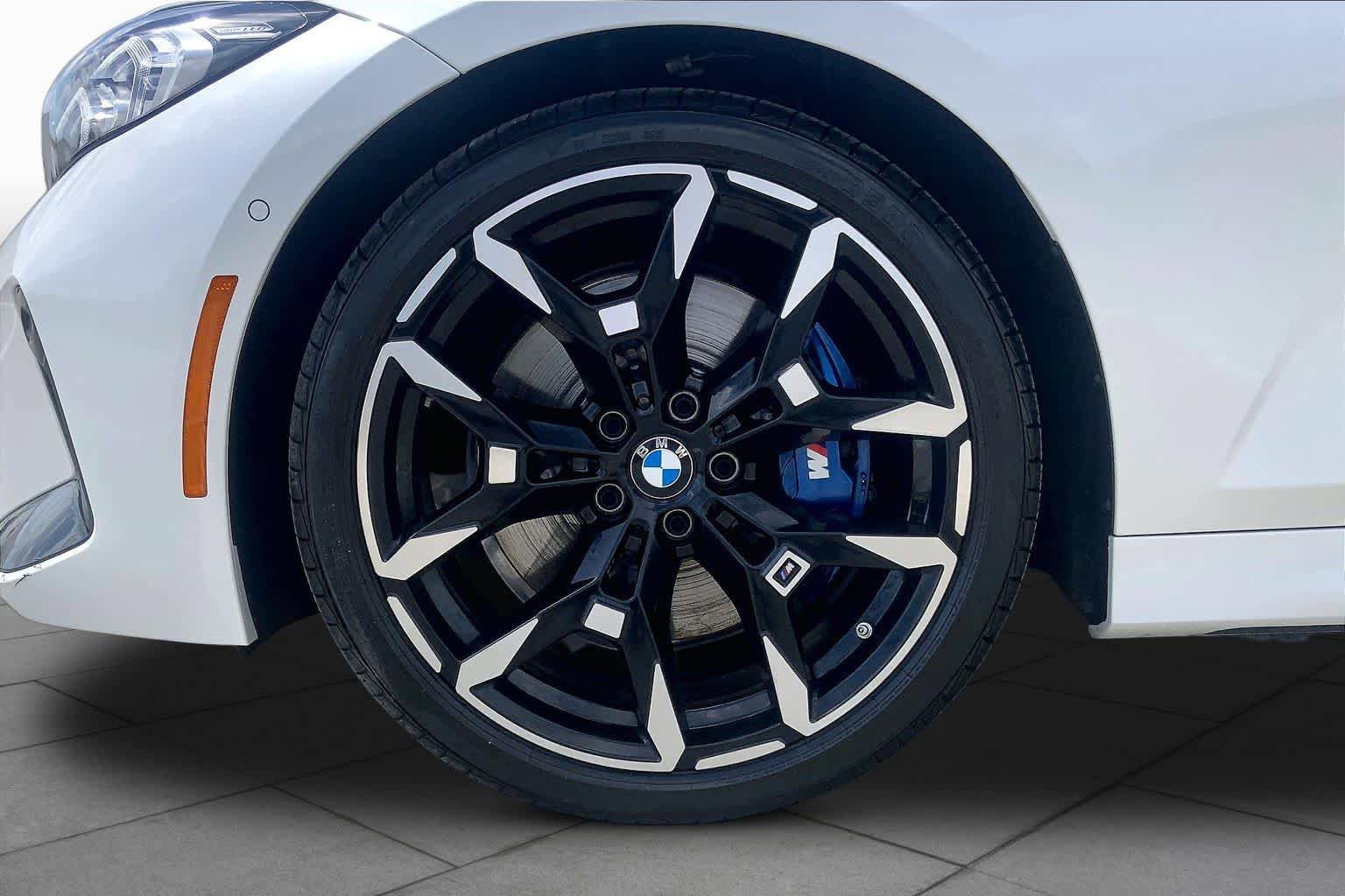 Used 2025 BMW M340i RWD image 10