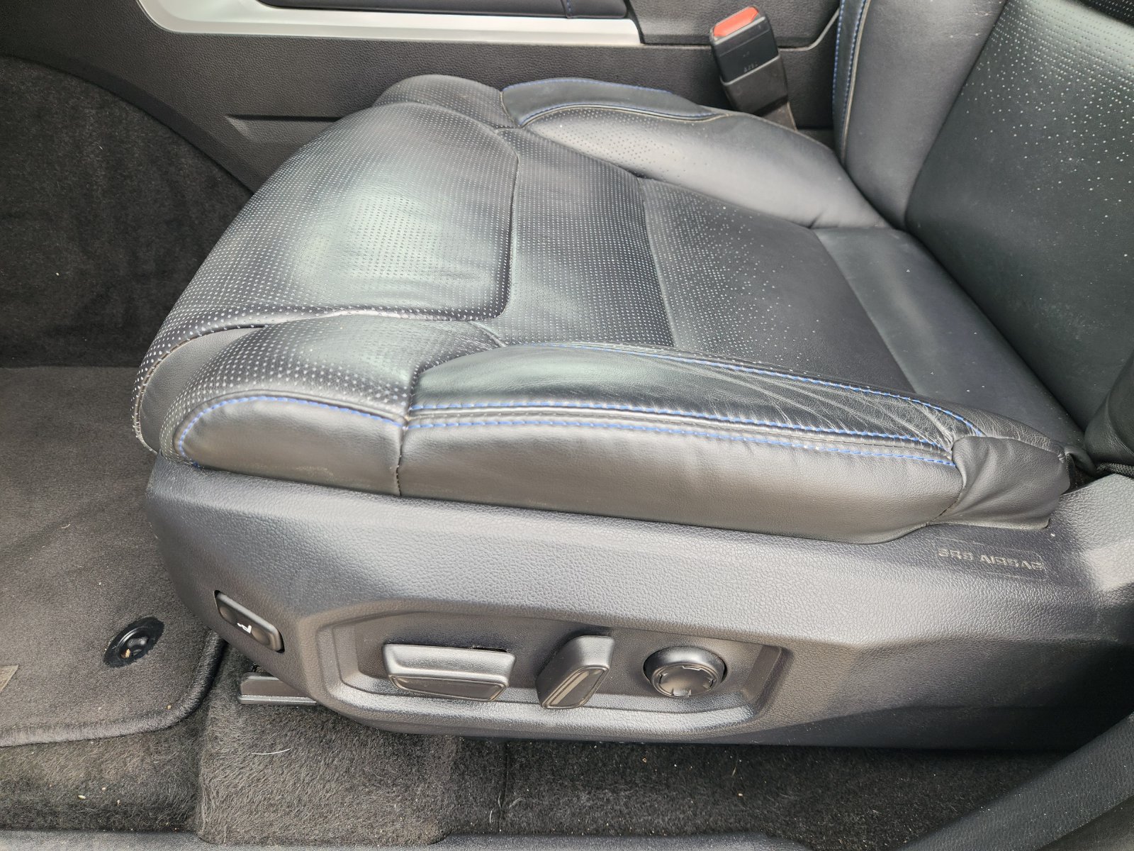 Used 2024 Toyota Tundra Platinum AWD/4WD image 27