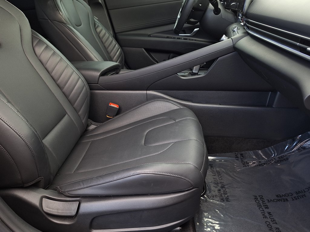 Certified 2024 Hyundai Elantra Limited FWD image 28