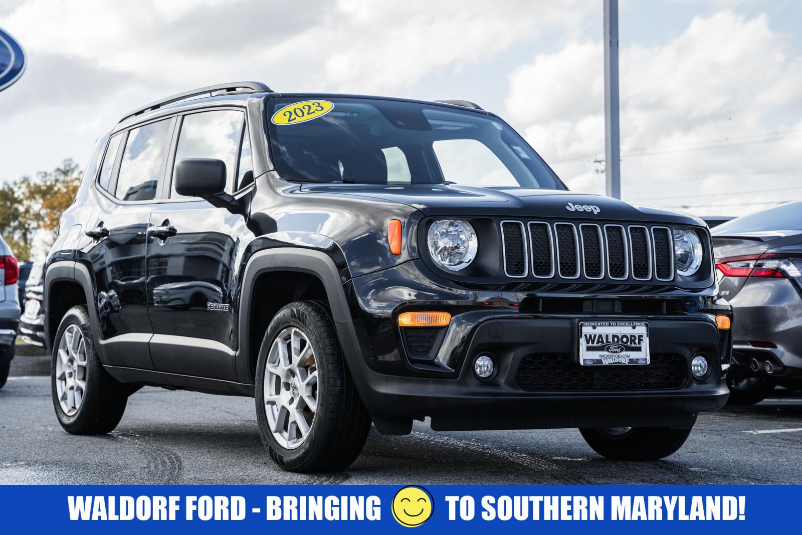 Used 2023 Jeep Renegade Latitude w/ Sun/Sound Group
