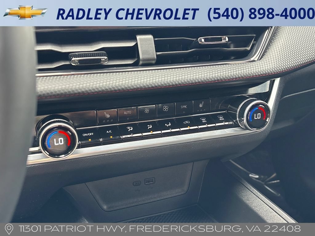 Certified 2026 Chevrolet Equinox RS AWD/4WD image 11