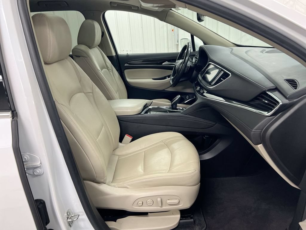 Used 2020 Buick Enclave Premium w/ Sun and Sites Package AWD/4WD image 23