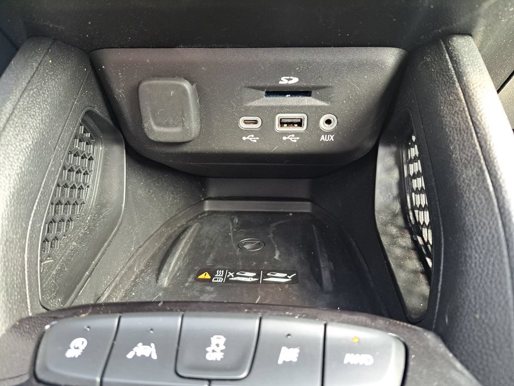 Used 2023 Chevrolet TrailBlazer RS w/ Sun and Liftgate Package AWD/4WD image 19