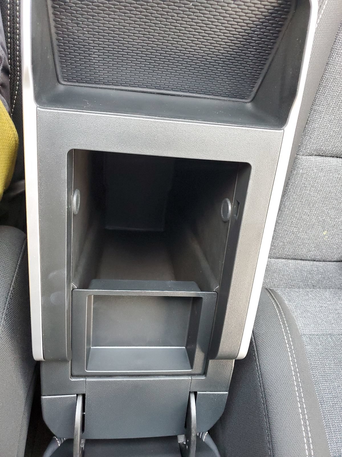 New 2027 GMC Terrain Elevation w/ LPO, Floor Liner Package FWD image 27