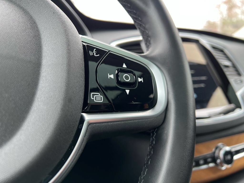 Certified 2025 Volvo XC90 T8 Core w/ Protection Package Premier AWD/4WD image 12