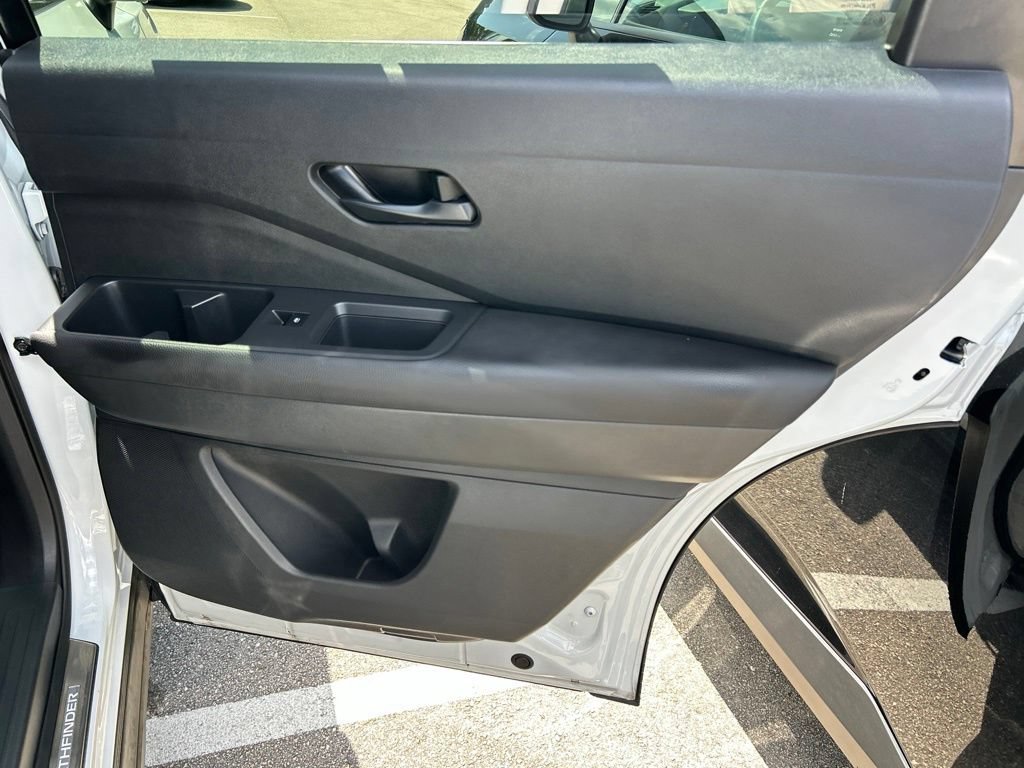 Certified 2025 Nissan Pathfinder SV w/ SV Premium Package FWD image 48