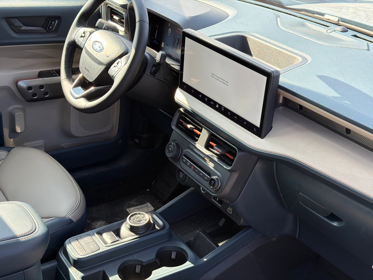 New 2025 Ford Maverick Lariat w/ 4K Tow Package image 9