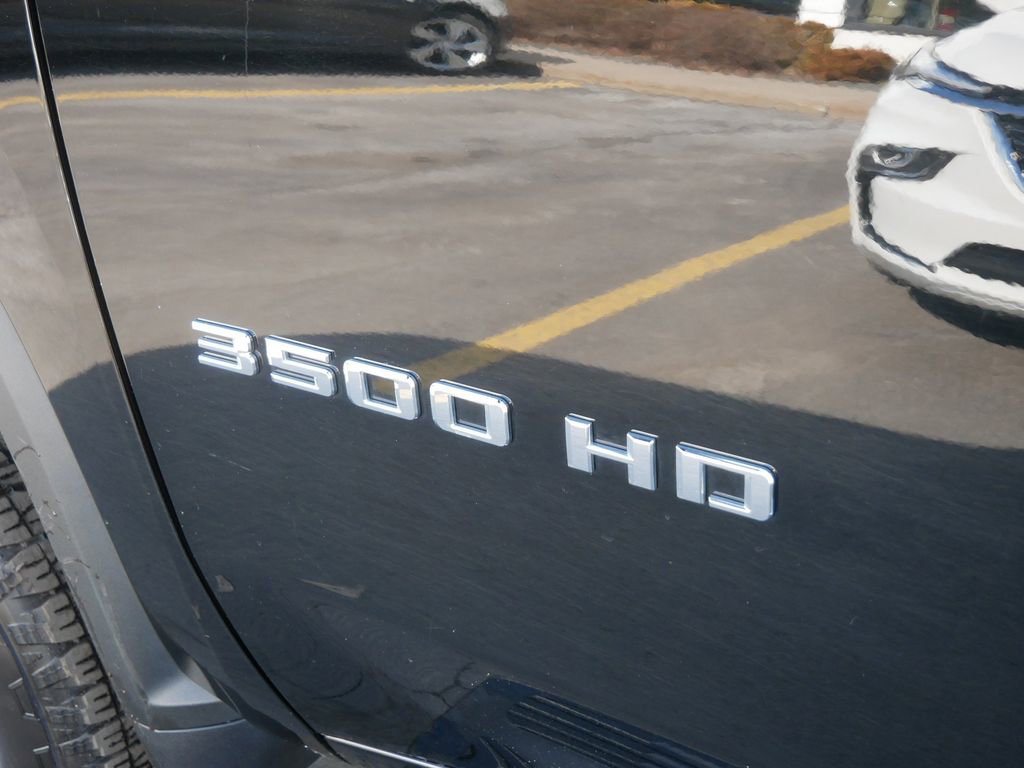 Certified 2022 Chevrolet Silverado 3500 High Country w/ Z71 Off-Road Package image 11