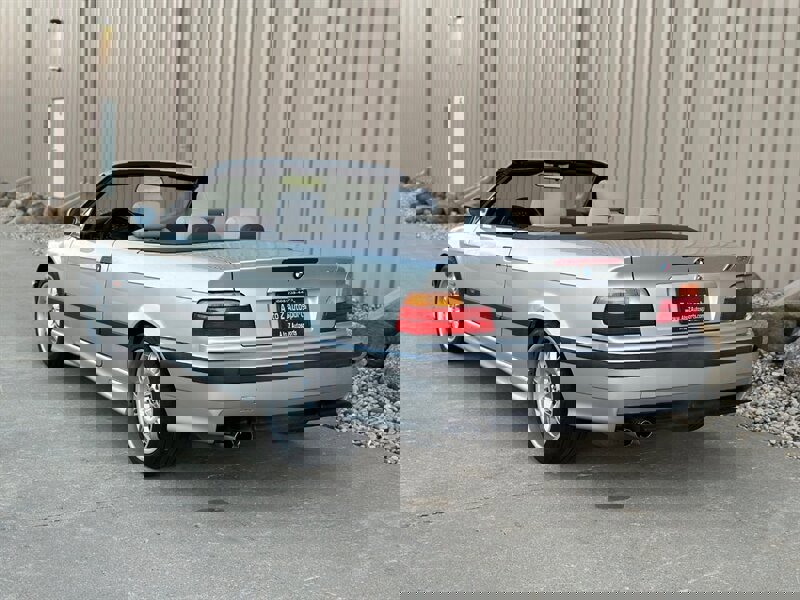 Used 1998 BMW M3 Convertible image 4