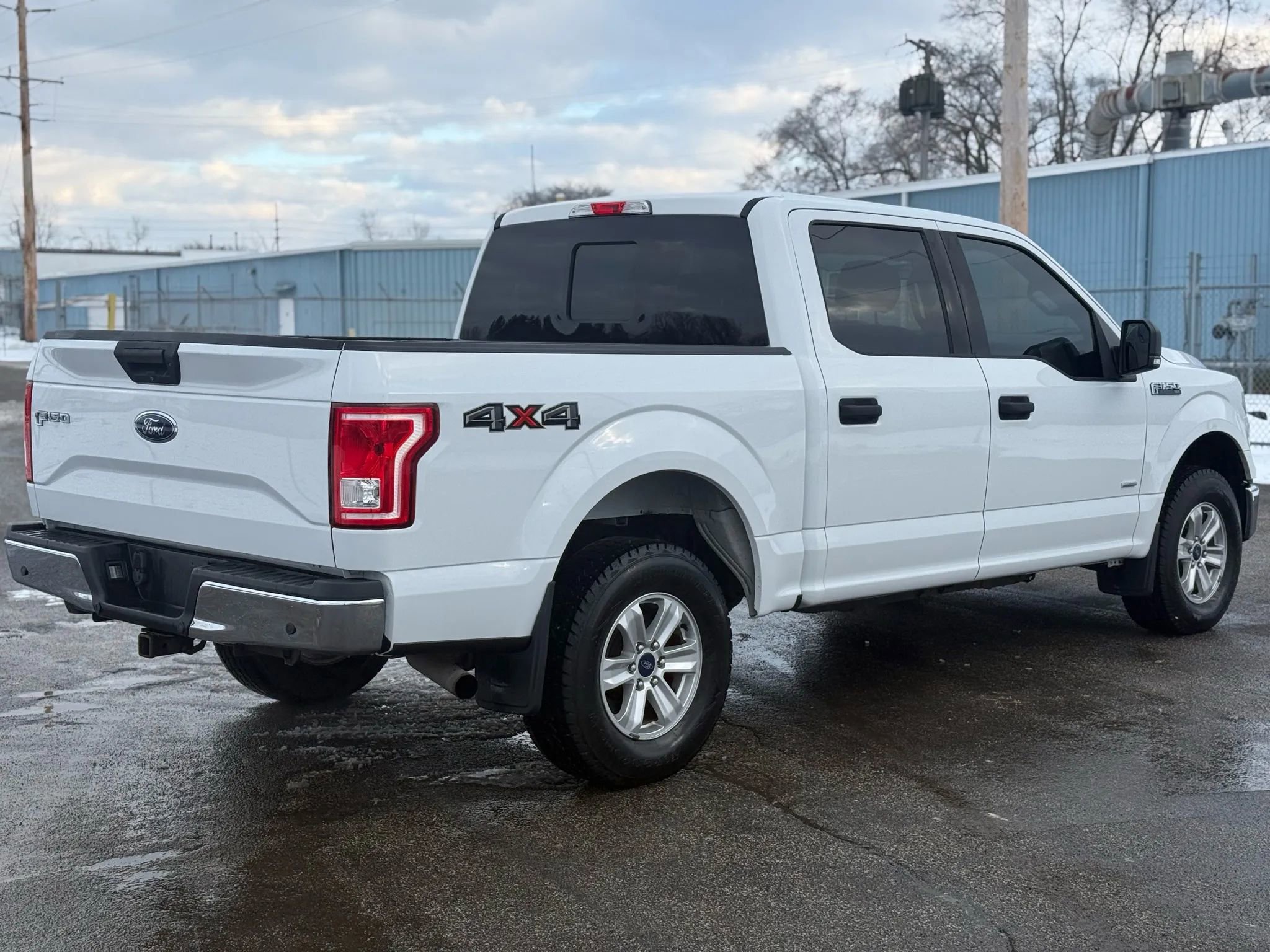 Used 2017 Ford F150 XLT w/ Equipment Group 301A Mid image 5