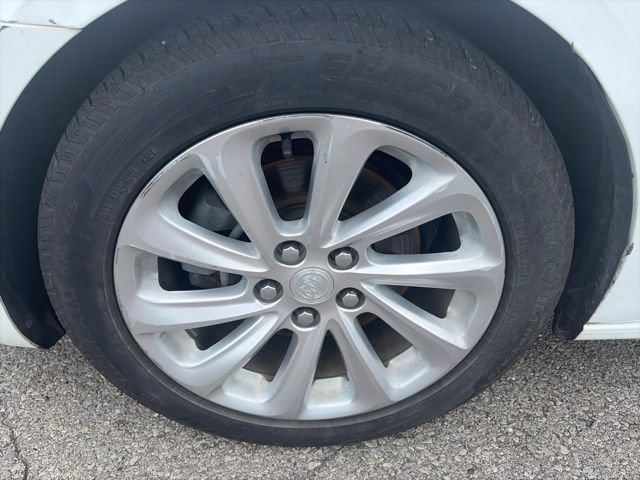 Used 2015 Buick LaCrosse Leather FWD image 10