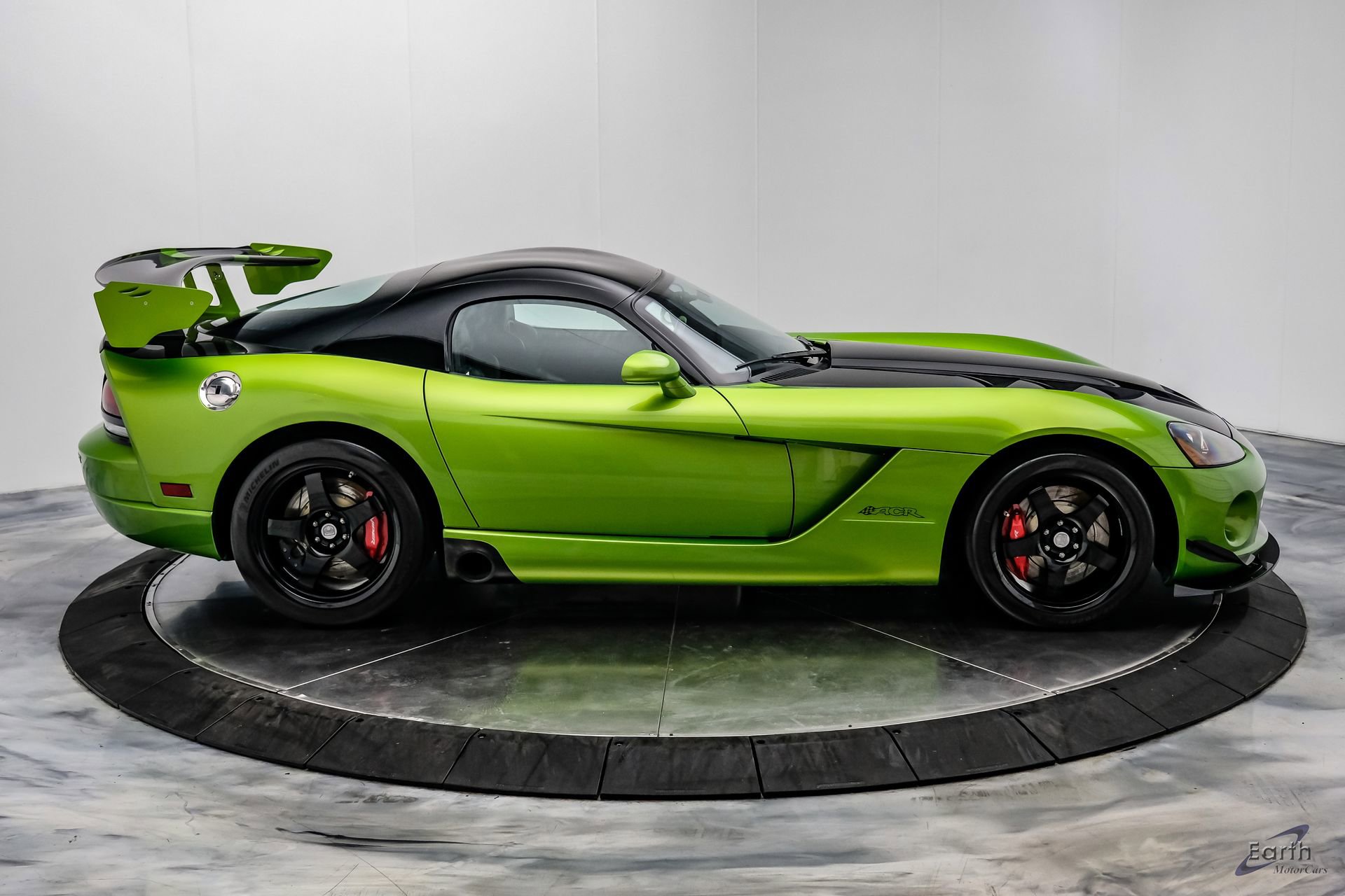 Used 2010 Dodge Viper ACR image 25