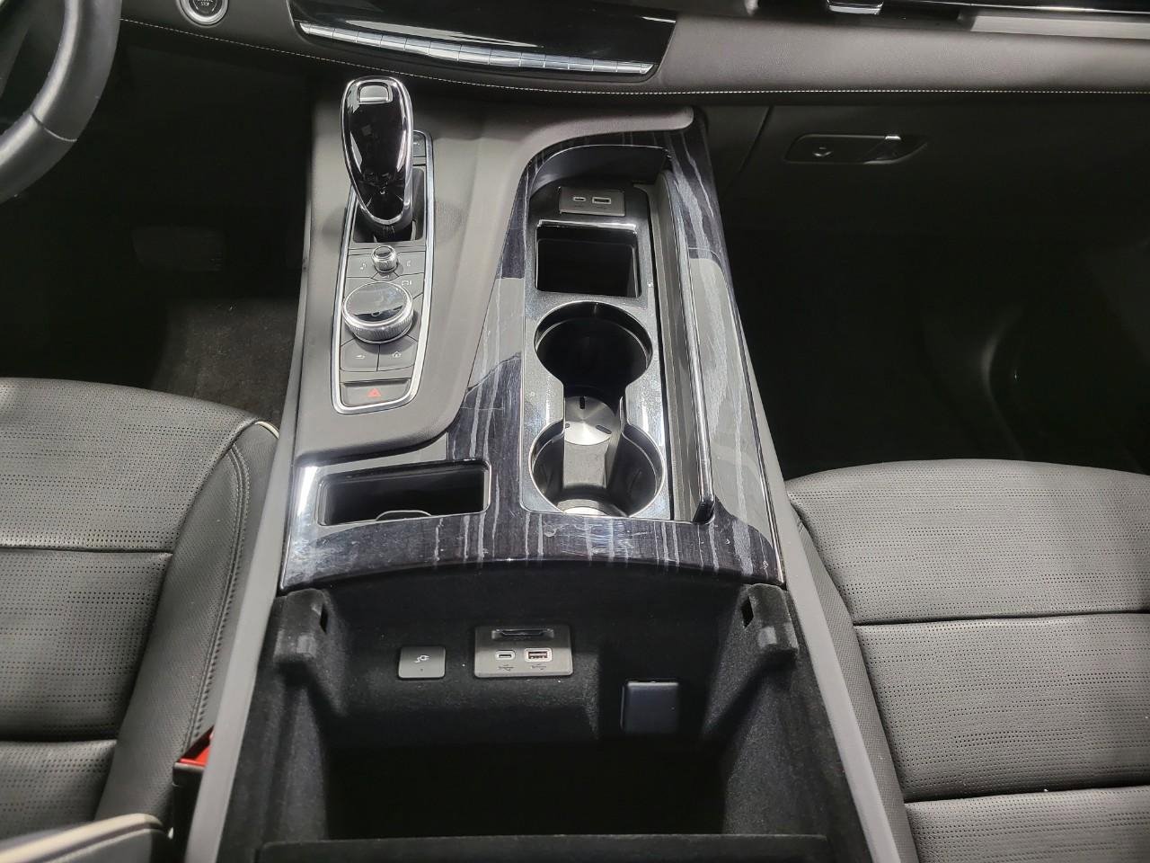 Certified 2022 Cadillac Escalade Sport image 17