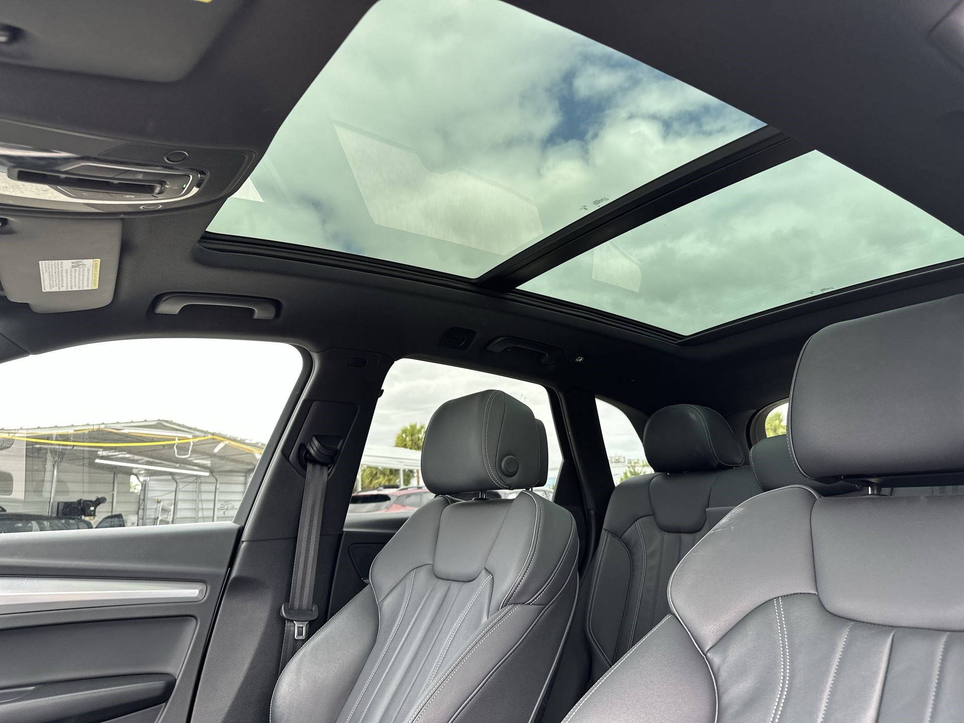 Used 2025 Audi Q5 2.0T Premium image 16