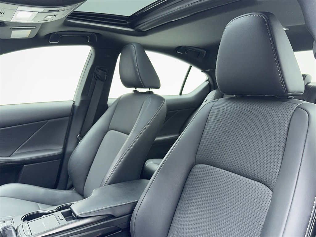 Used 2023 Lexus IS 300 AWD w/ Premium Package image 35