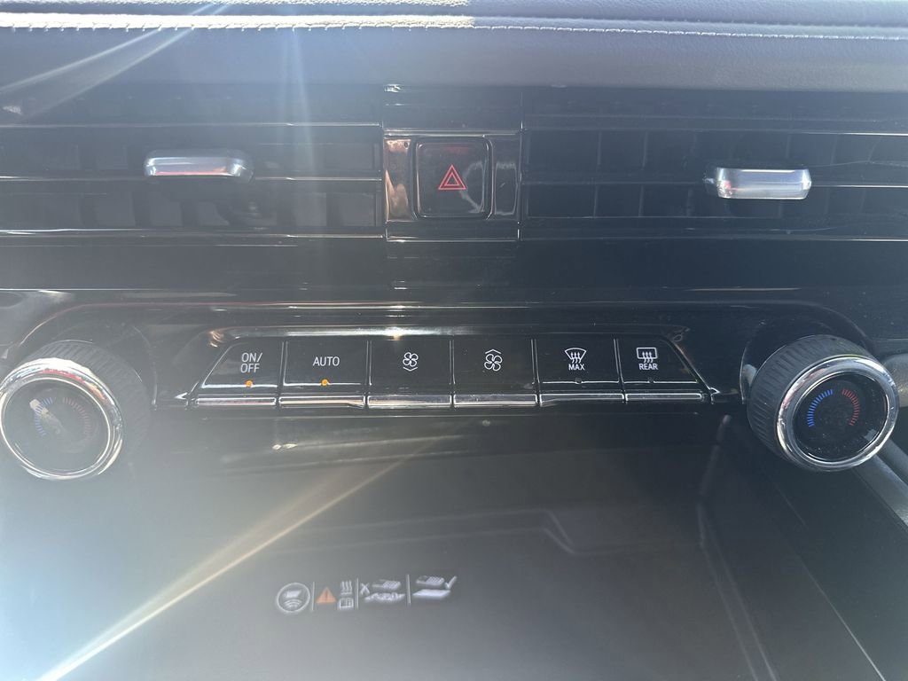 Used 2025 Chevrolet Tahoe LT RWD image 29