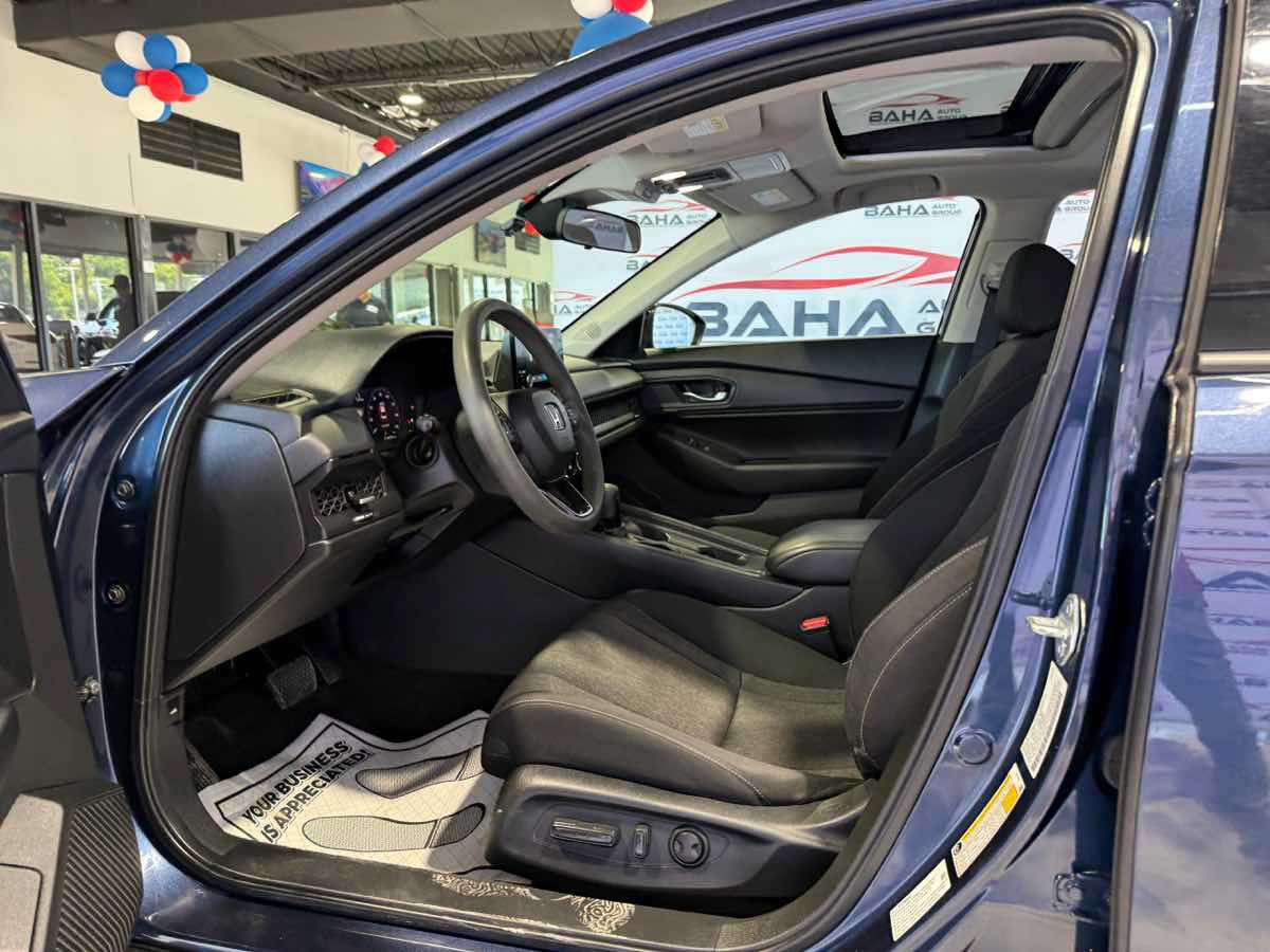 Used 2025 Honda Accord SE image 25