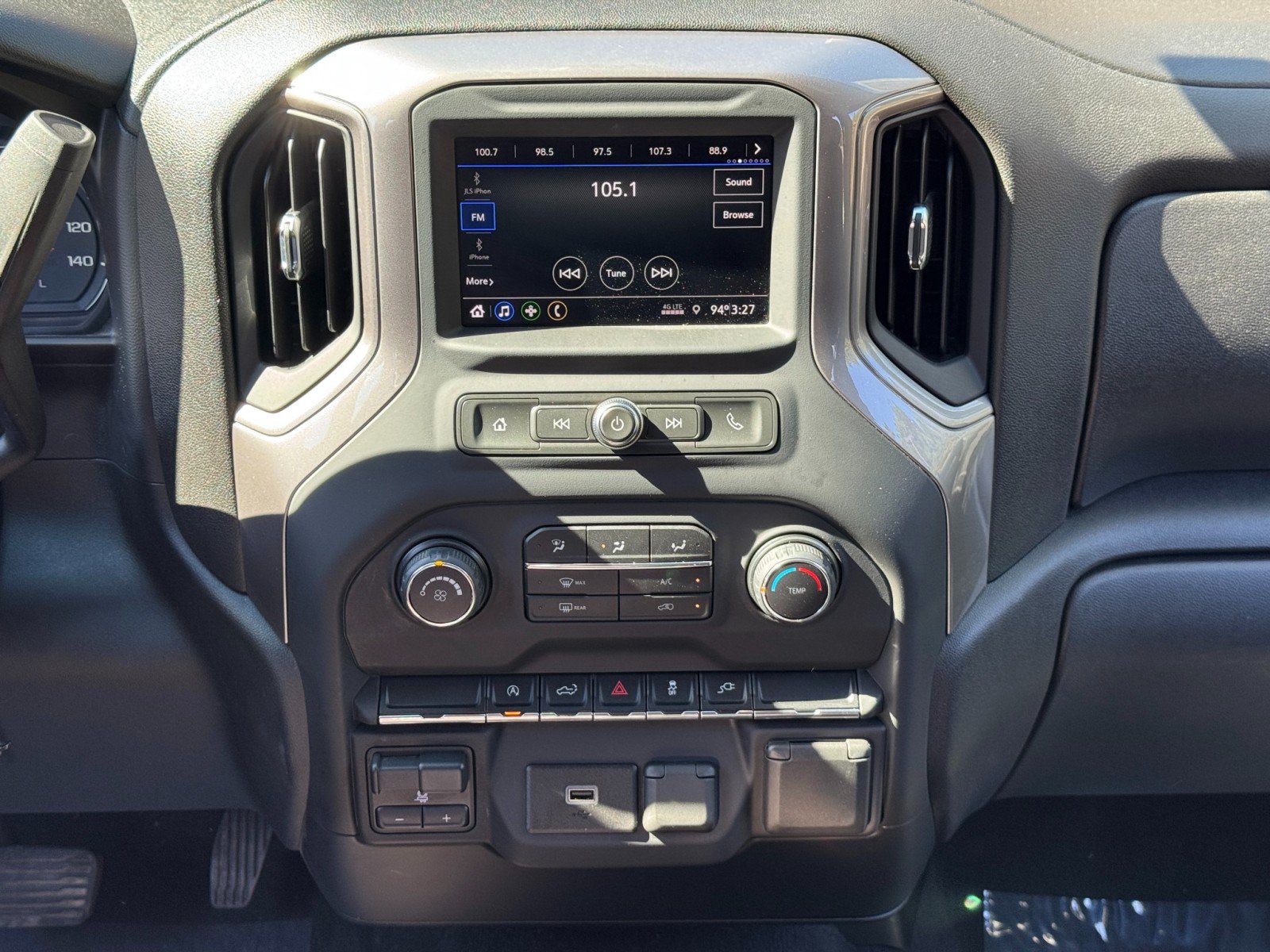 Used 2020 Chevrolet Silverado 1500 Custom w/ Custom Value Package AWD/4WD image 20