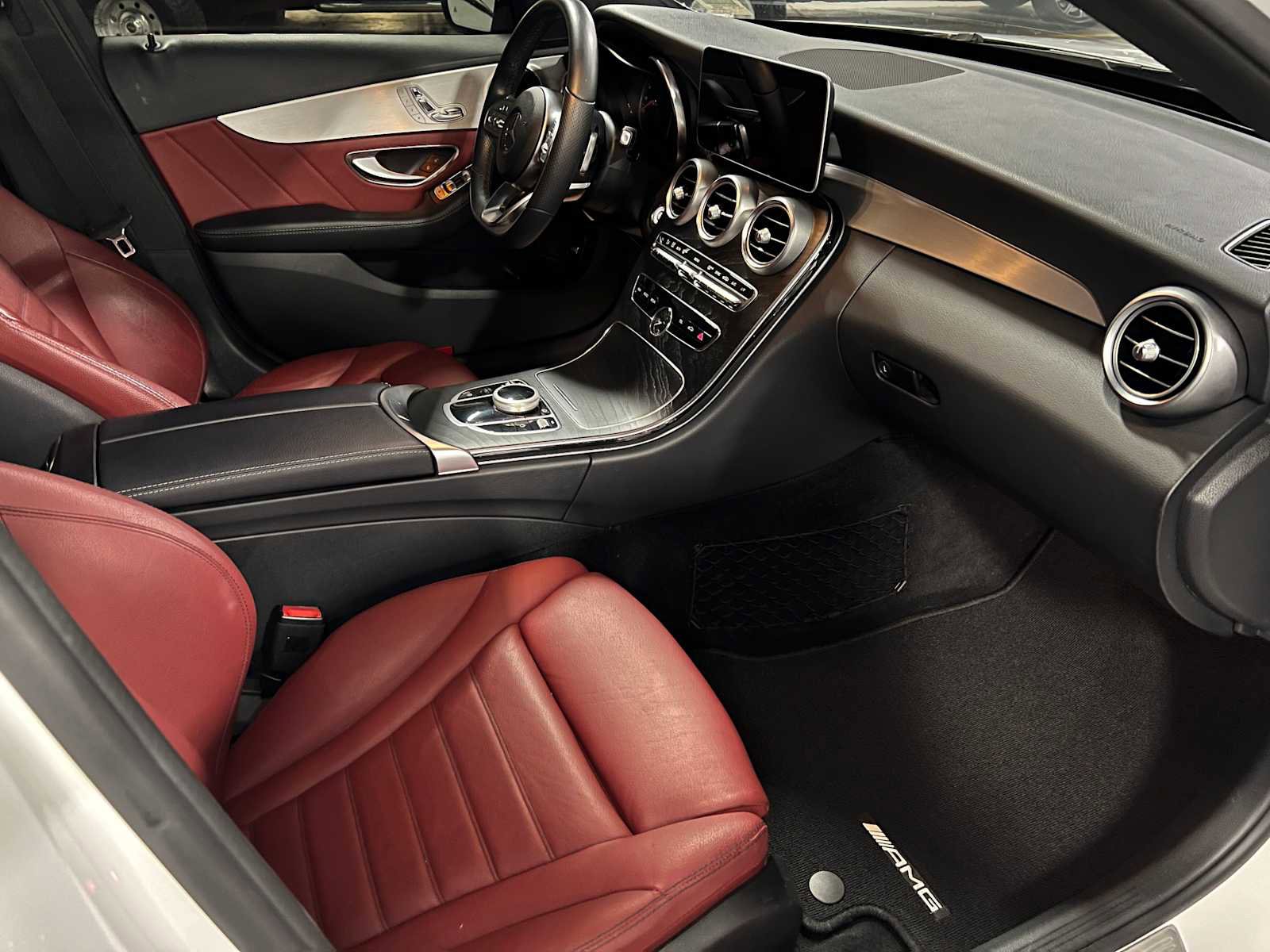 Used 2019 Mercedes-Benz C 300 4MATIC Sedan image 11