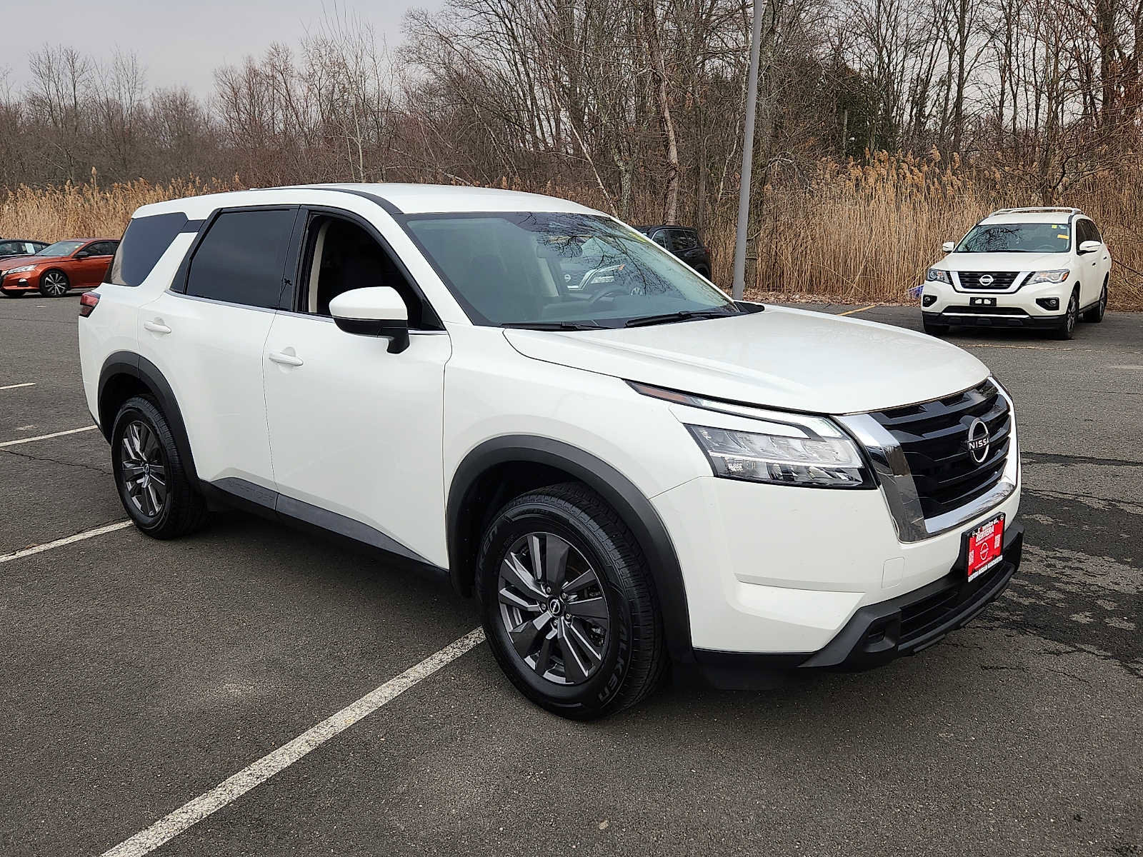 Used 2022 Nissan Pathfinder S AWD/4WD image 3