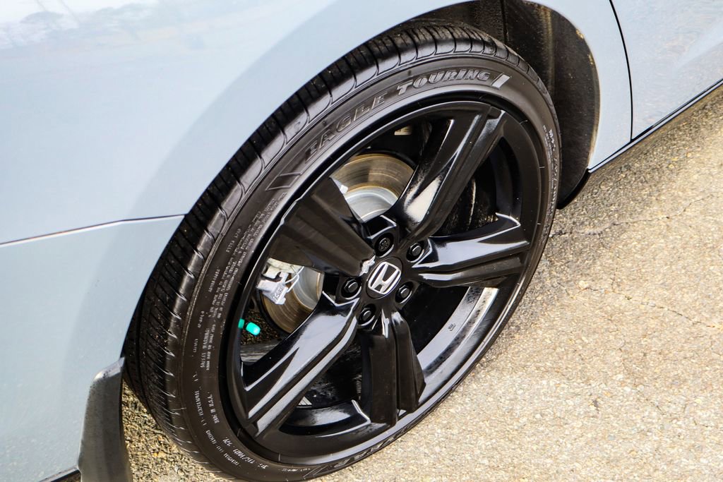 Used 2025 Honda Accord Sport image 39