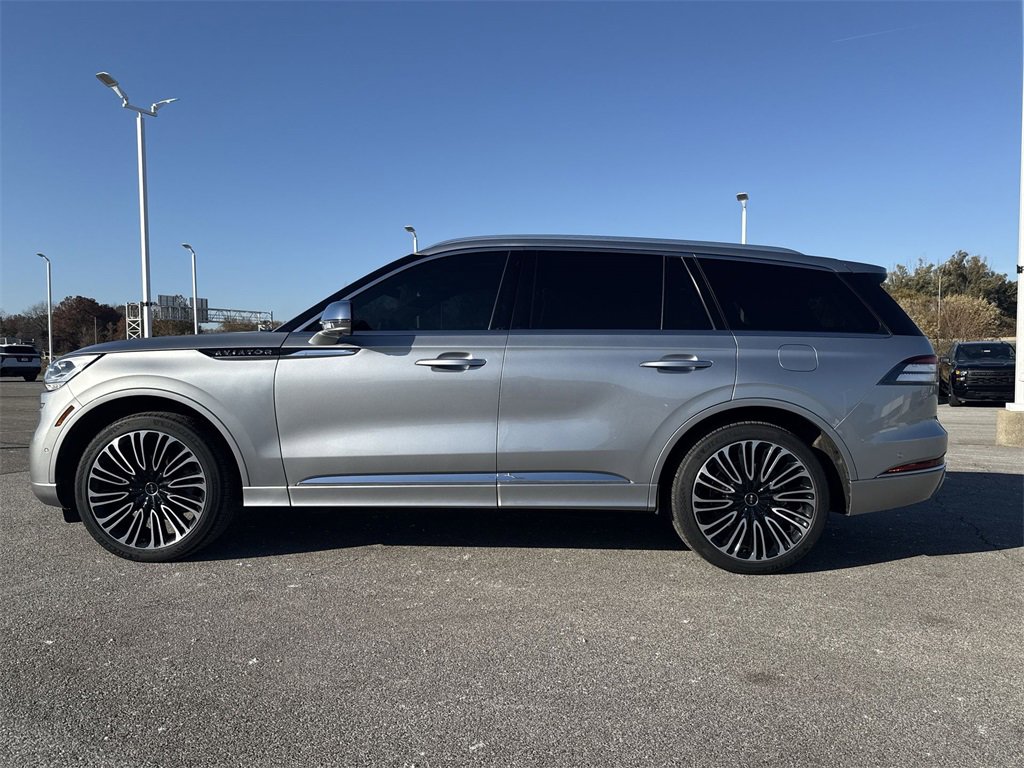 Used 2020 Lincoln Aviator Black Label w/ Class IV Trailer Tow Package image 5