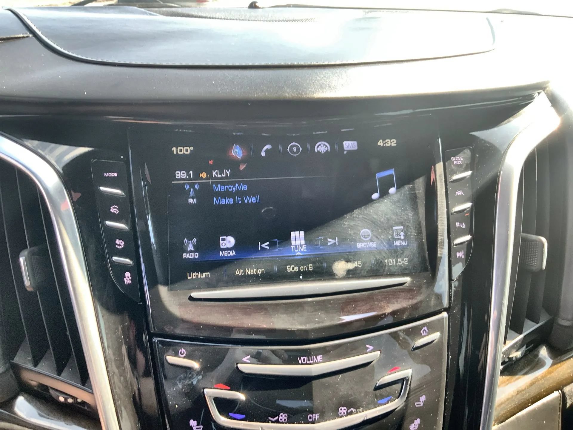 Used 2017 Cadillac Escalade Platinum RWD image 12