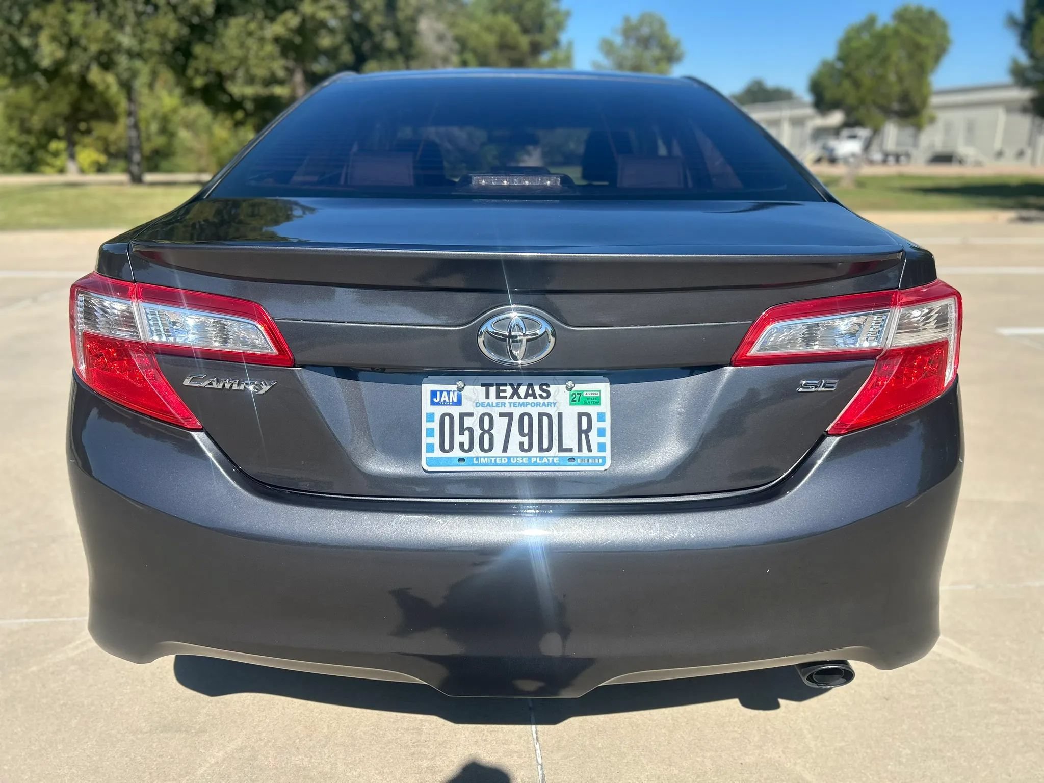 Used 2014 Toyota Camry SE FWD image 7