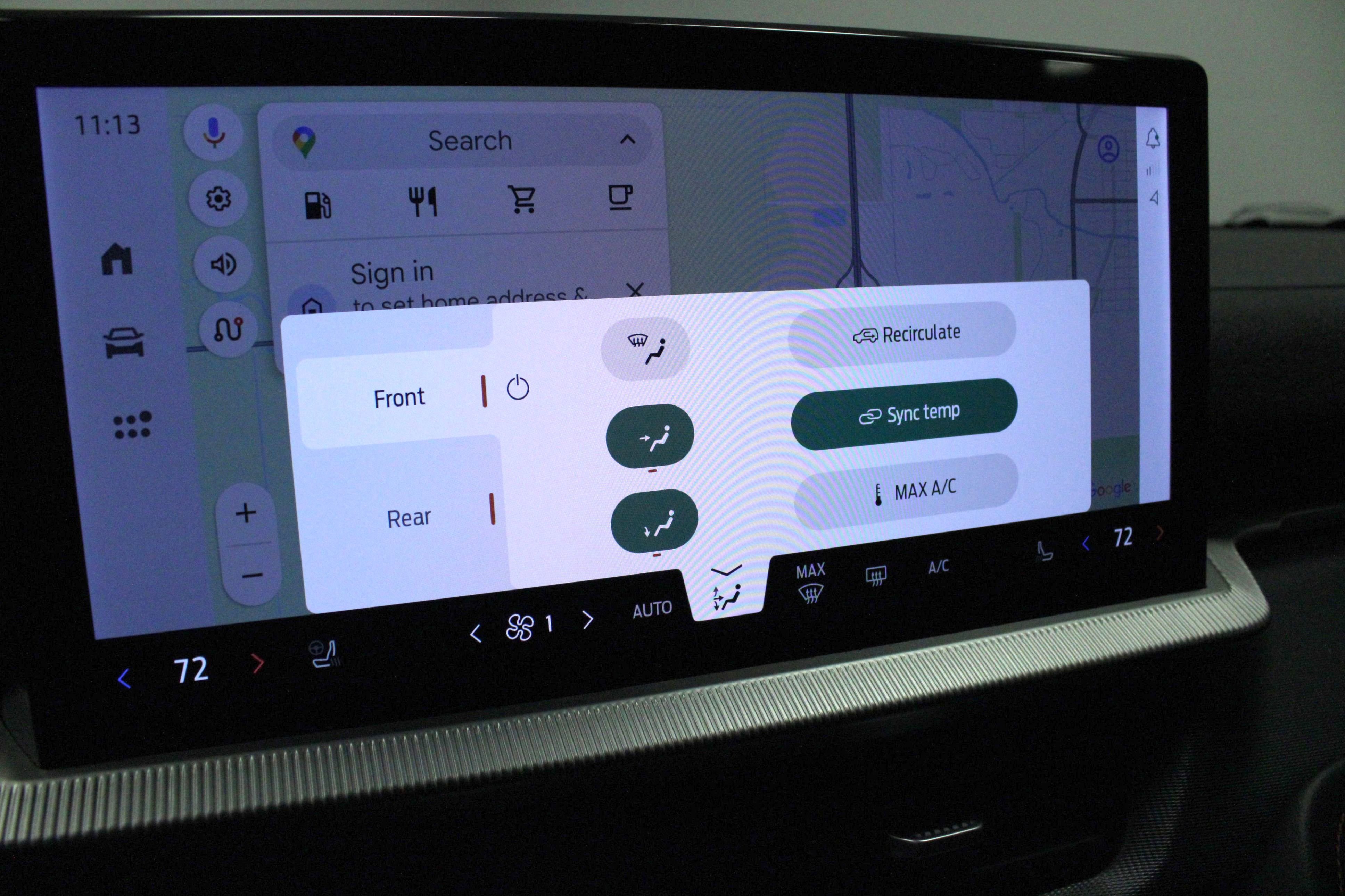 Used 2025 Ford Explorer ST image 28