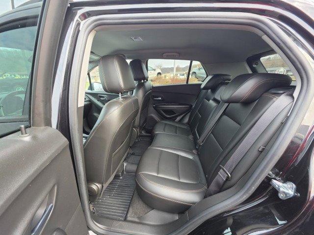 Used 2021 Chevrolet Trax LT w/ Premium Seat Package AWD/4WD image 20
