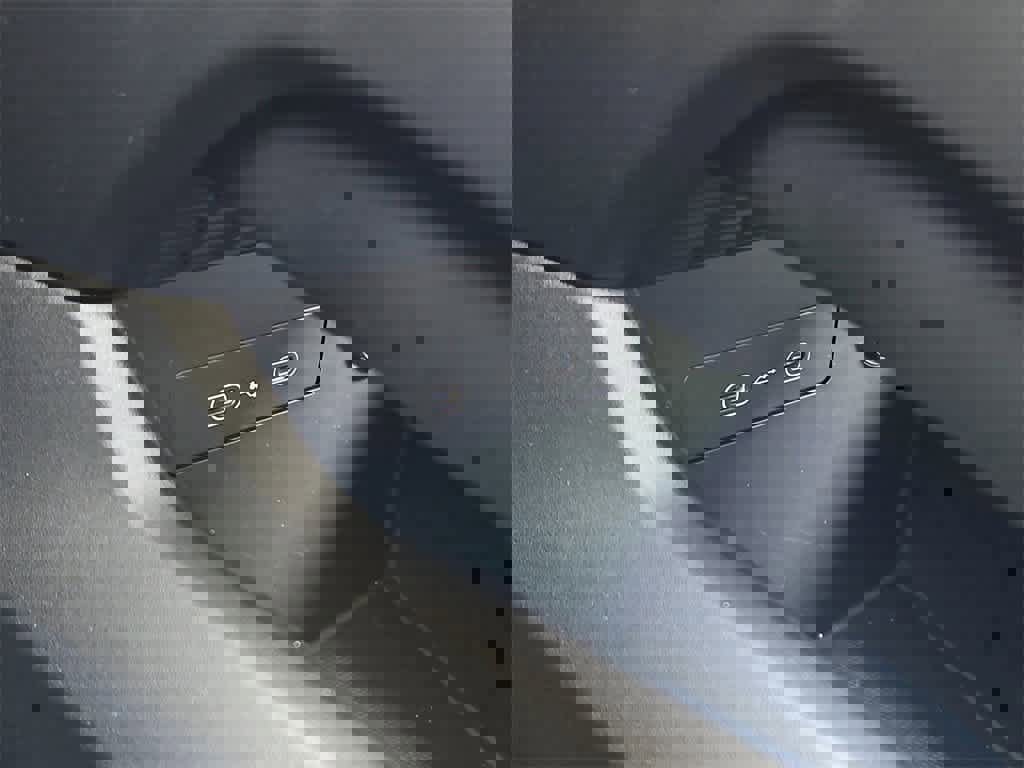 Certified 2025 Porsche Macan 4S Electric image 21