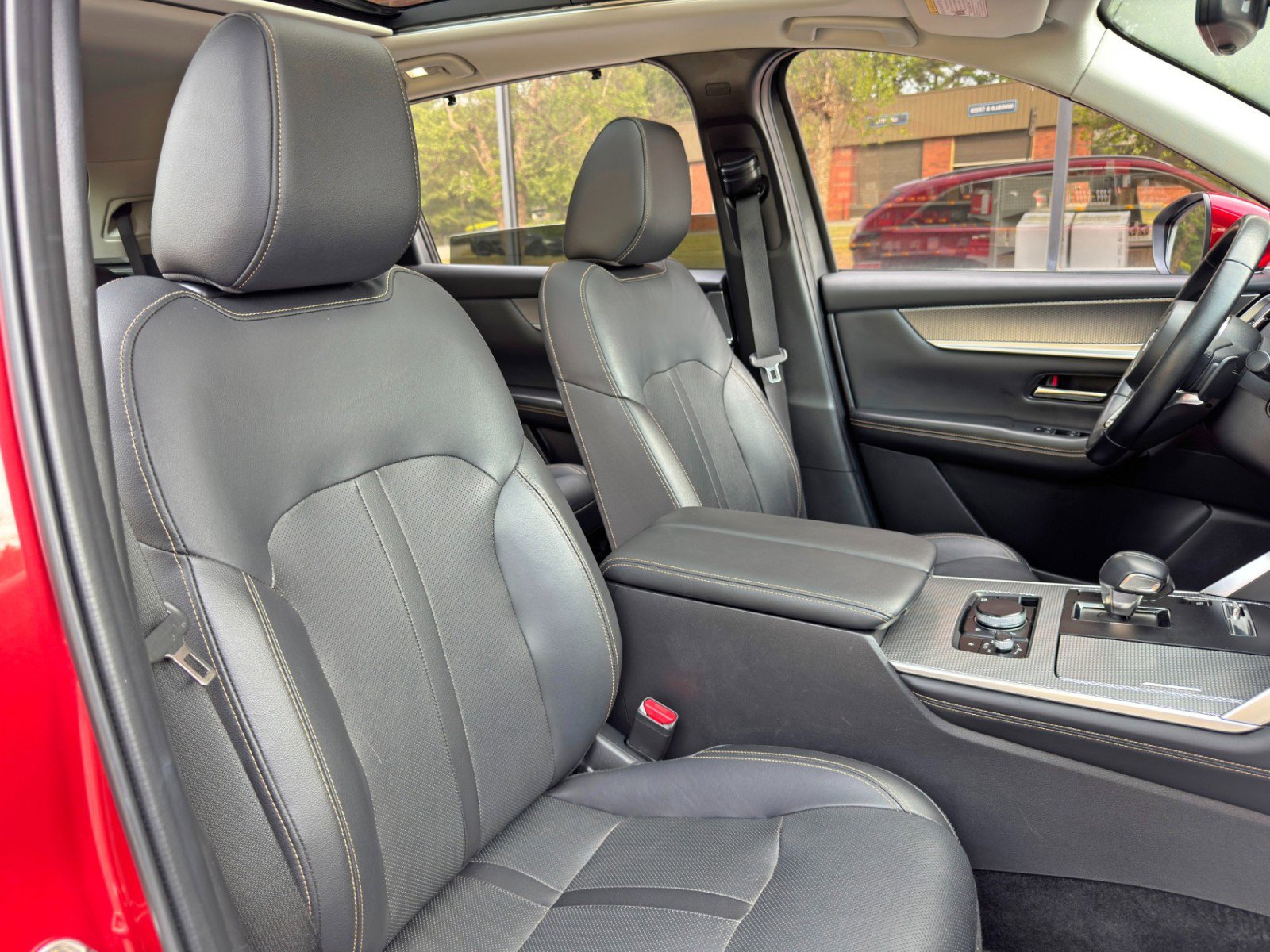 Used 2024 MAZDA CX-90 Plug-In Hybrid w/ Premium Pkg AWD/4WD image 38