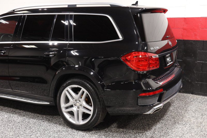 Used 2015 Mercedes-Benz GL 550 4MATIC image 26