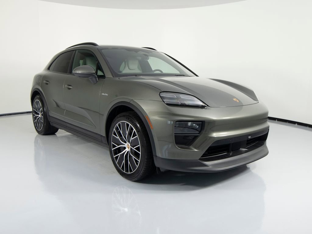 New 2026 Porsche Macan 4 Electric AWD/4WD image 12