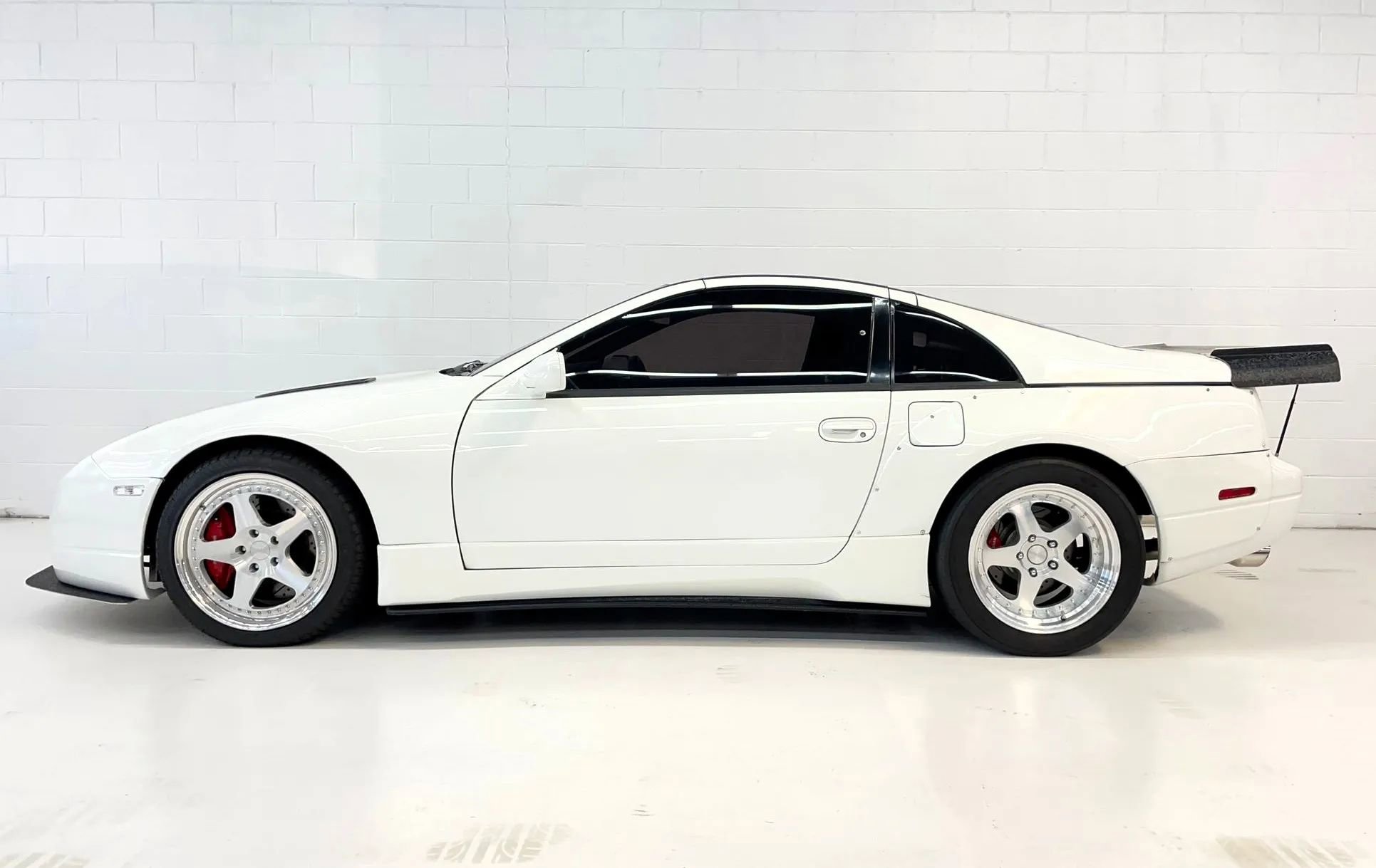 Used 1990 Nissan 300ZX GS RWD image 2